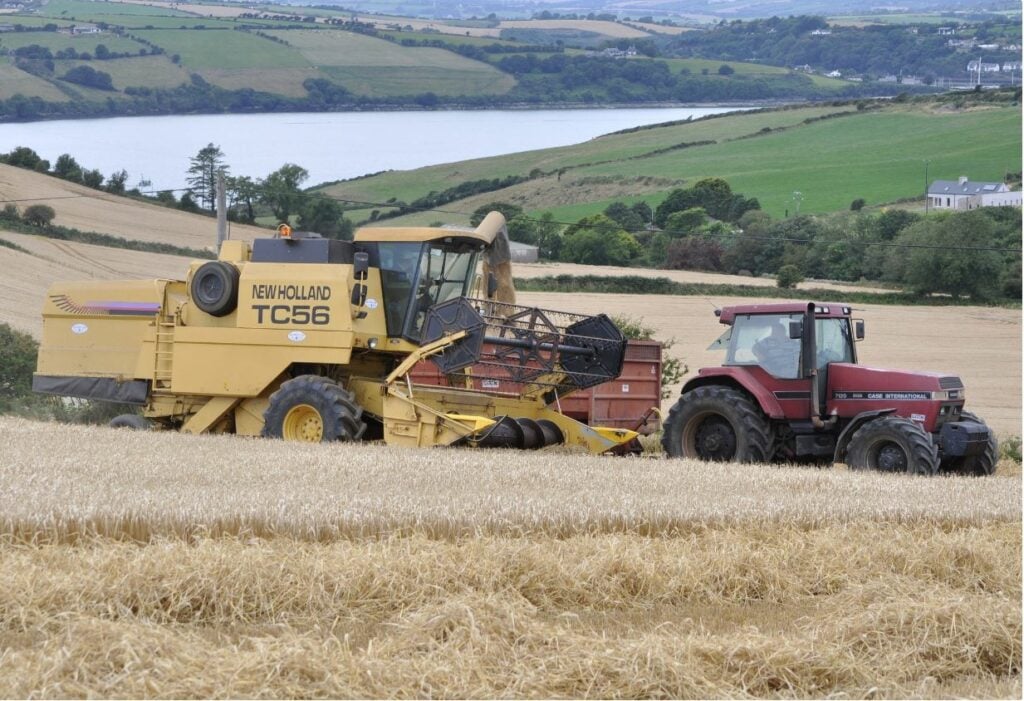 An early Case IH Magnum tractor in action. Image source: Shane Casey