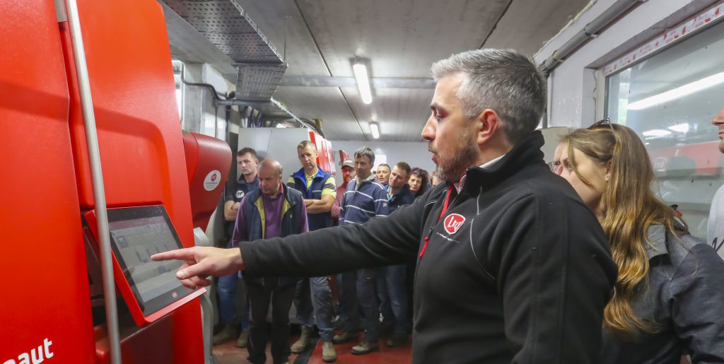 David Redmond of Lely Center Enniscorthy during the demonstration. Image source: Patrick Browne