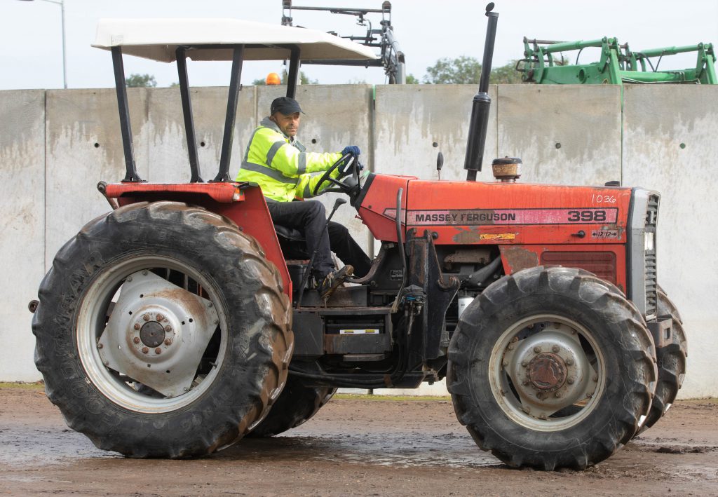 This Massey Ferguson 398 (no cab; 6,524 hours claimed/showing) sold for £8,000