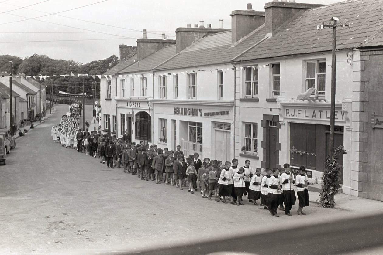 Corpus Christi procession, courtesy of the Robert Cresswell Archive. Gift of Robert Cresswell