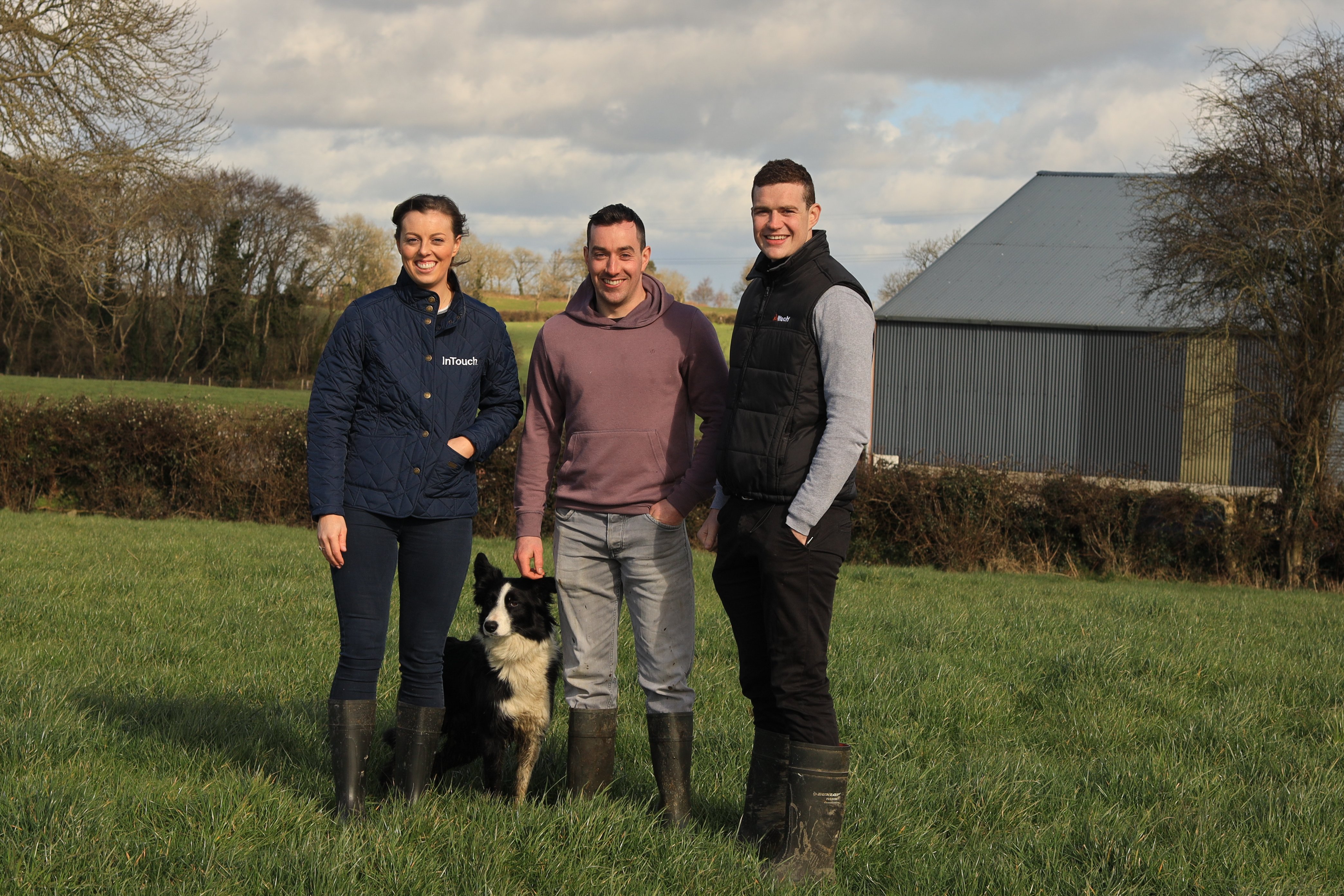 Enda Horgan with Eimear Murray, InTouch feeding specialist (left) and Niall Brennan, Alltech regional manager