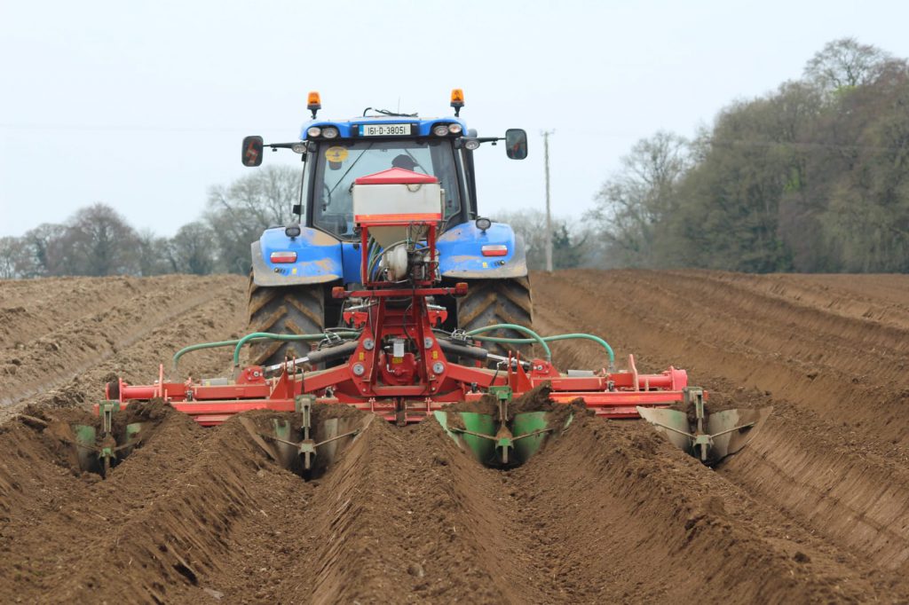 Bed forming for potatoes. Image source: Ollie Whyte