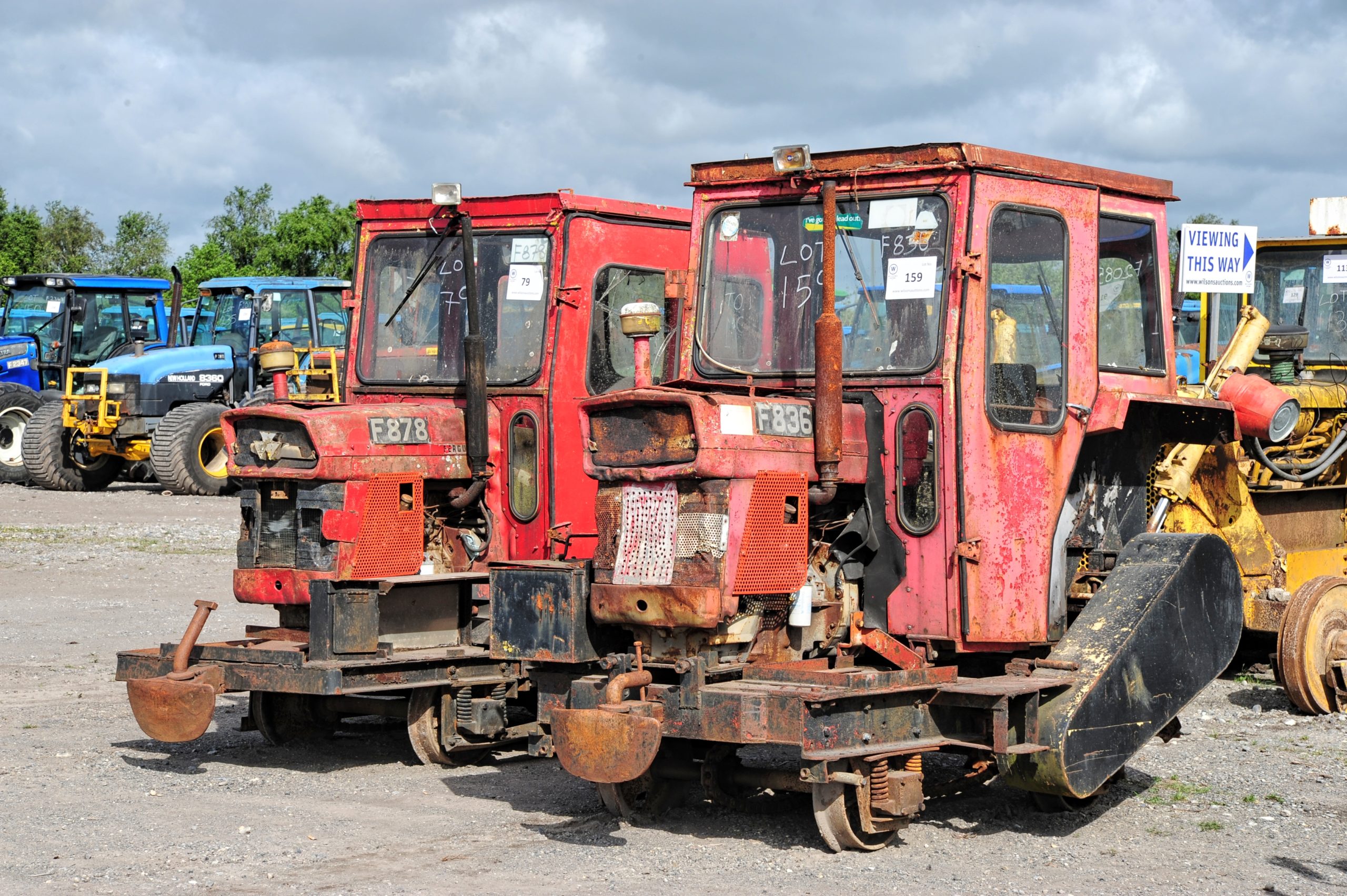 Not the normal track conversion. These two MF 135s were adapted in the Bord na Móna workshop for its narrow gauge lines