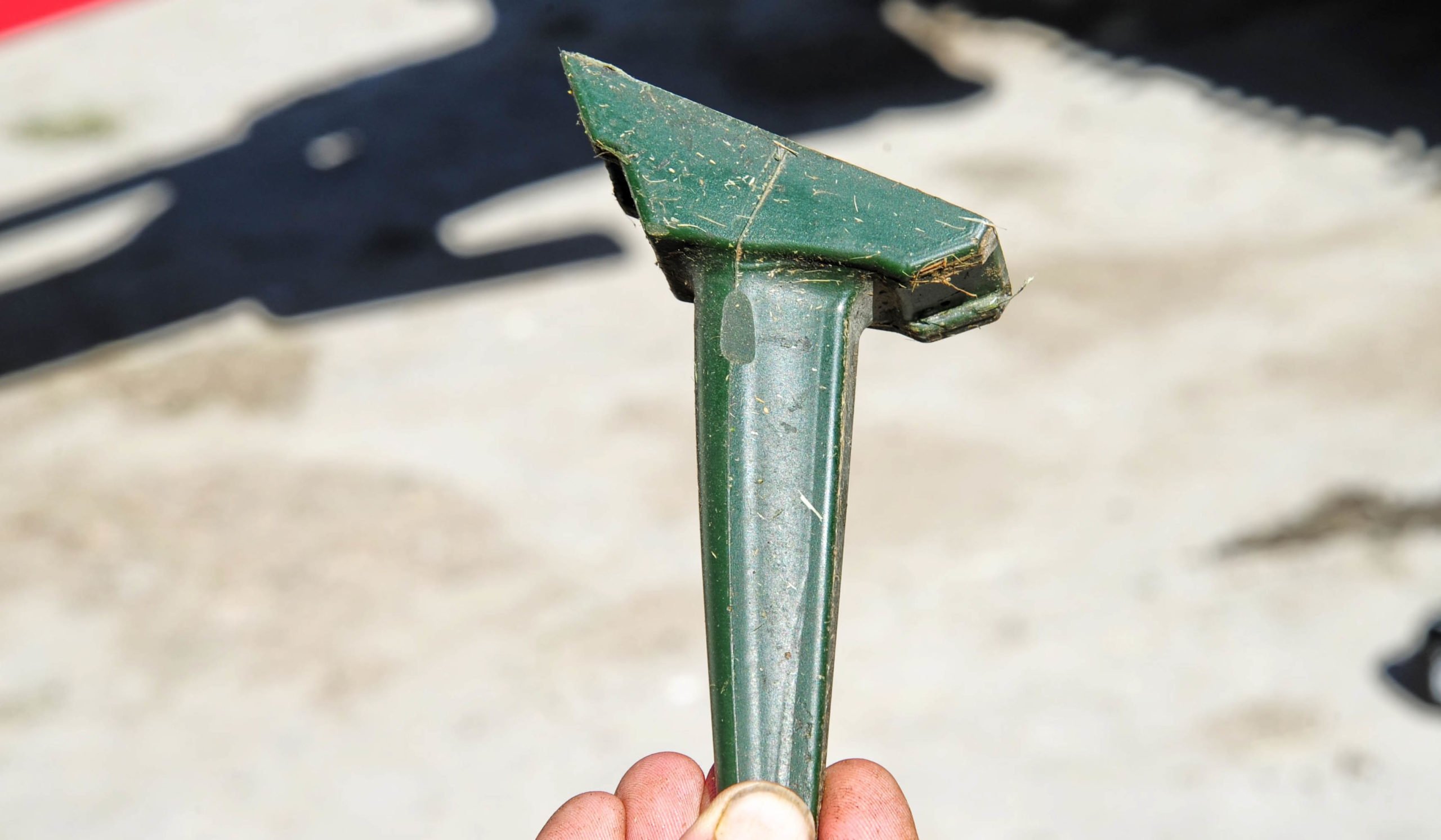 Rather than steel tines the pick up reel has plastic fingers which are easily changed