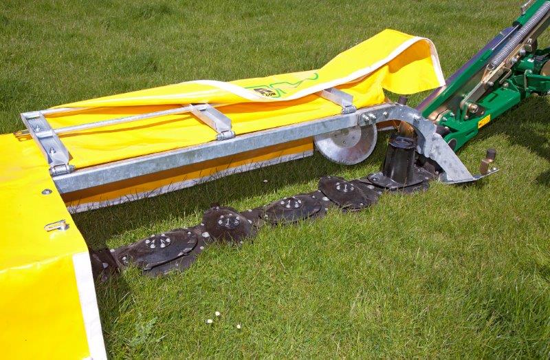 Major Equipment uses Comer beds in its disc mowers