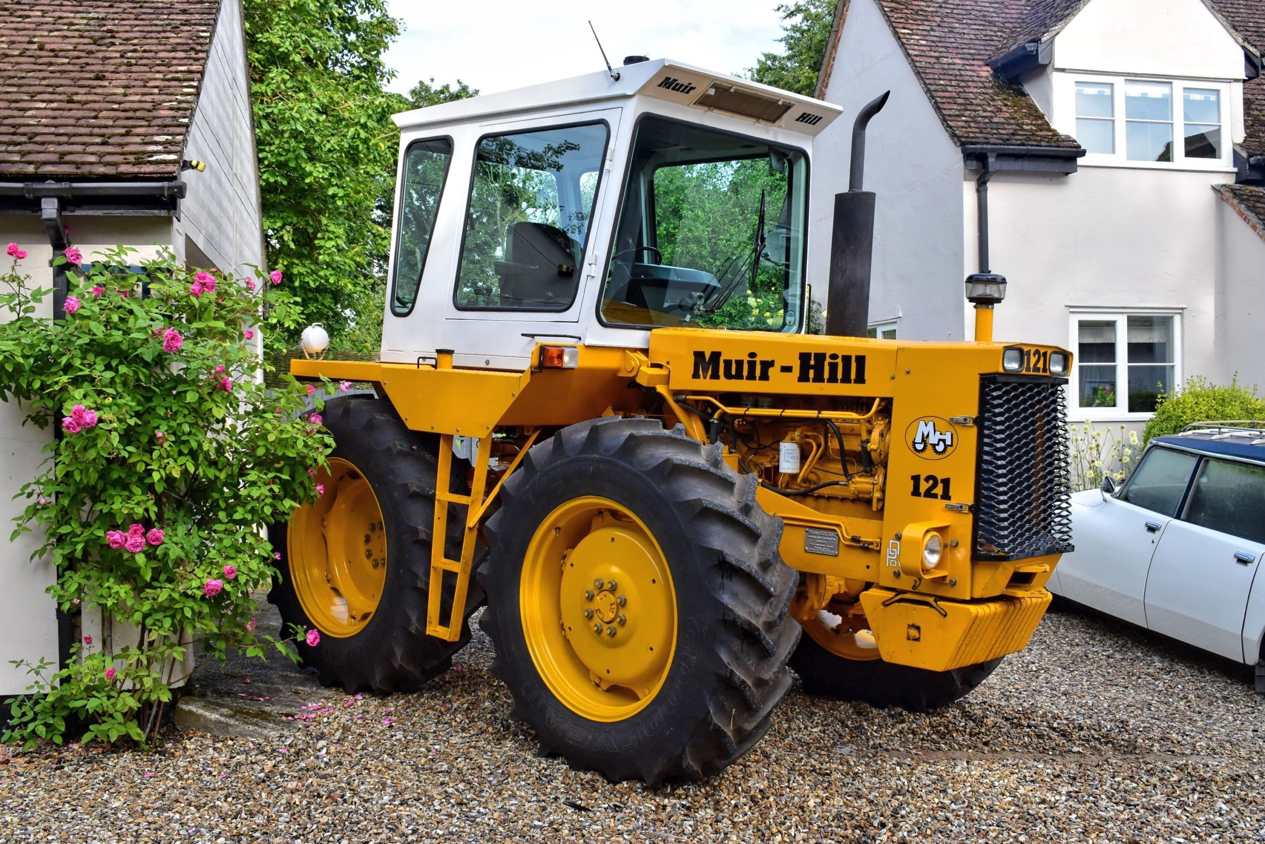 Muir hills were dual purpose machines, designed for both construction and agriculture