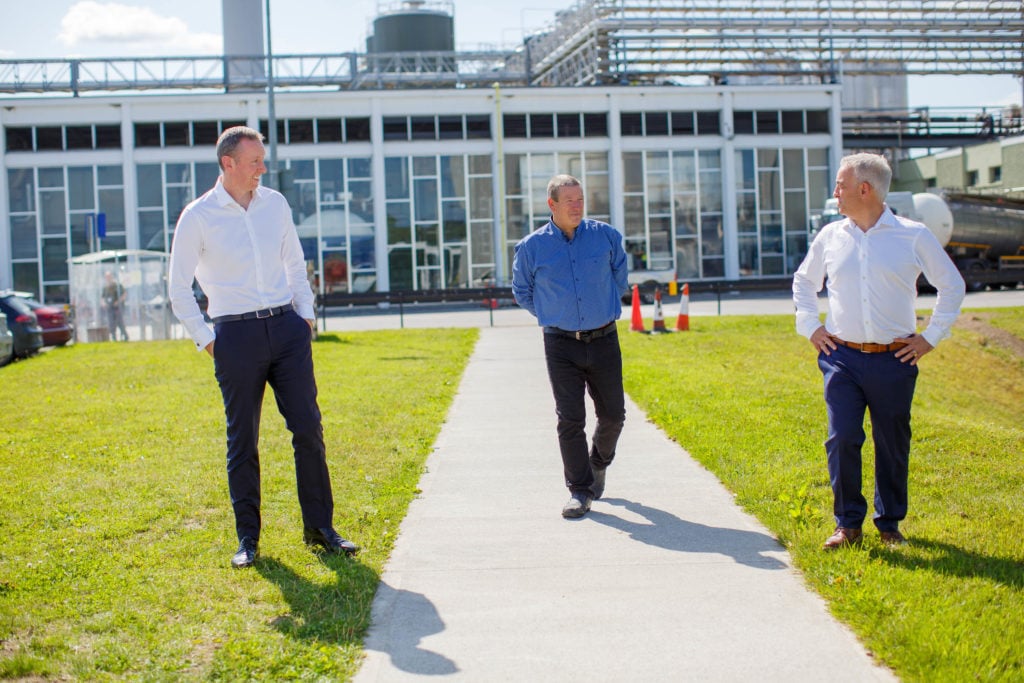 L-R: Brian Farrell, Glanbia; Karl Duffy of Three Ireland; and Robert Stack, Ericsson. Image source: Jeff Harvey