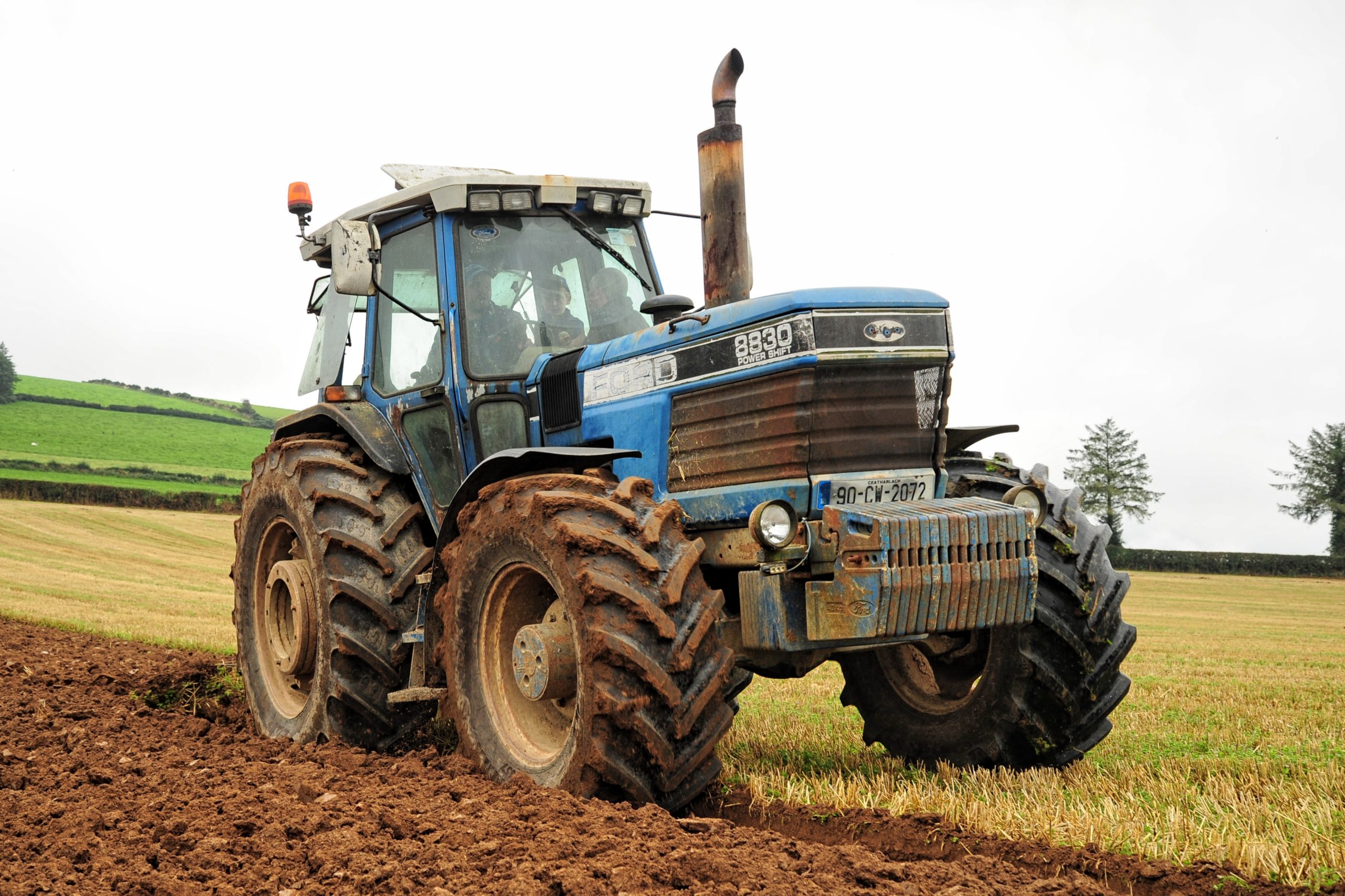 From 1990 this would be an early 8830, although production lasted only until 1993