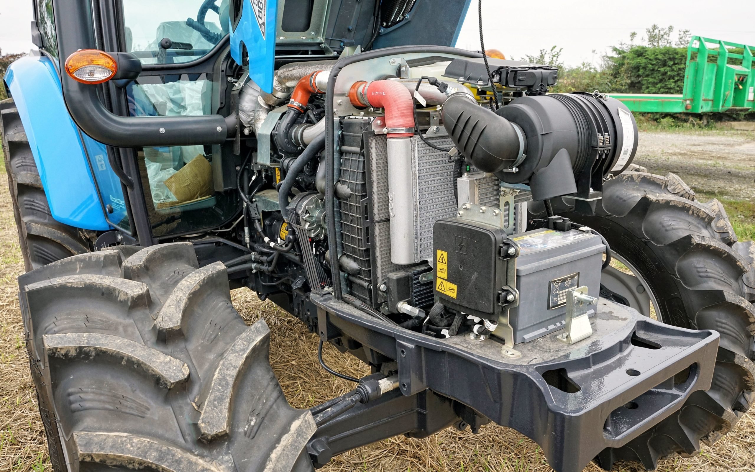 The four-pot FPT engine meets stage V emission standards without a bulky exhaust restricting vision