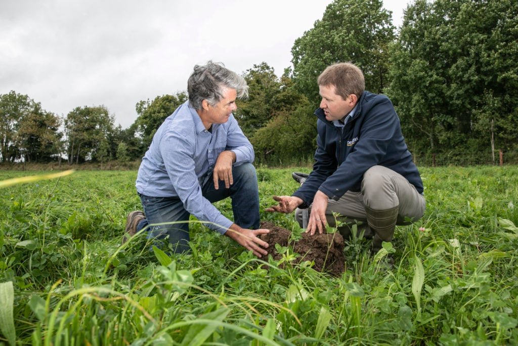 Ian O’Flynn, Gas Networks Ireland with David Hagan, Devenish. Image: Orla Murray /Coalesce