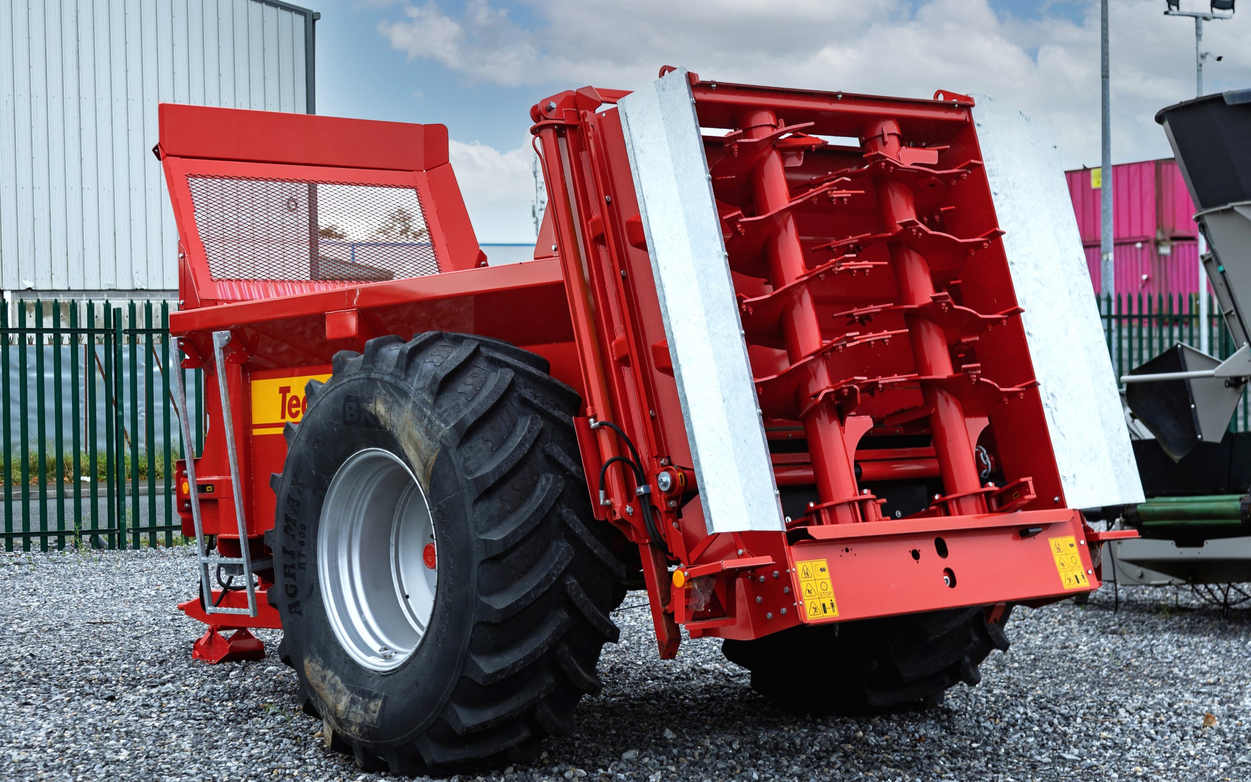 Seemingly unused, this Teagle single axle spreader should fetch a good price