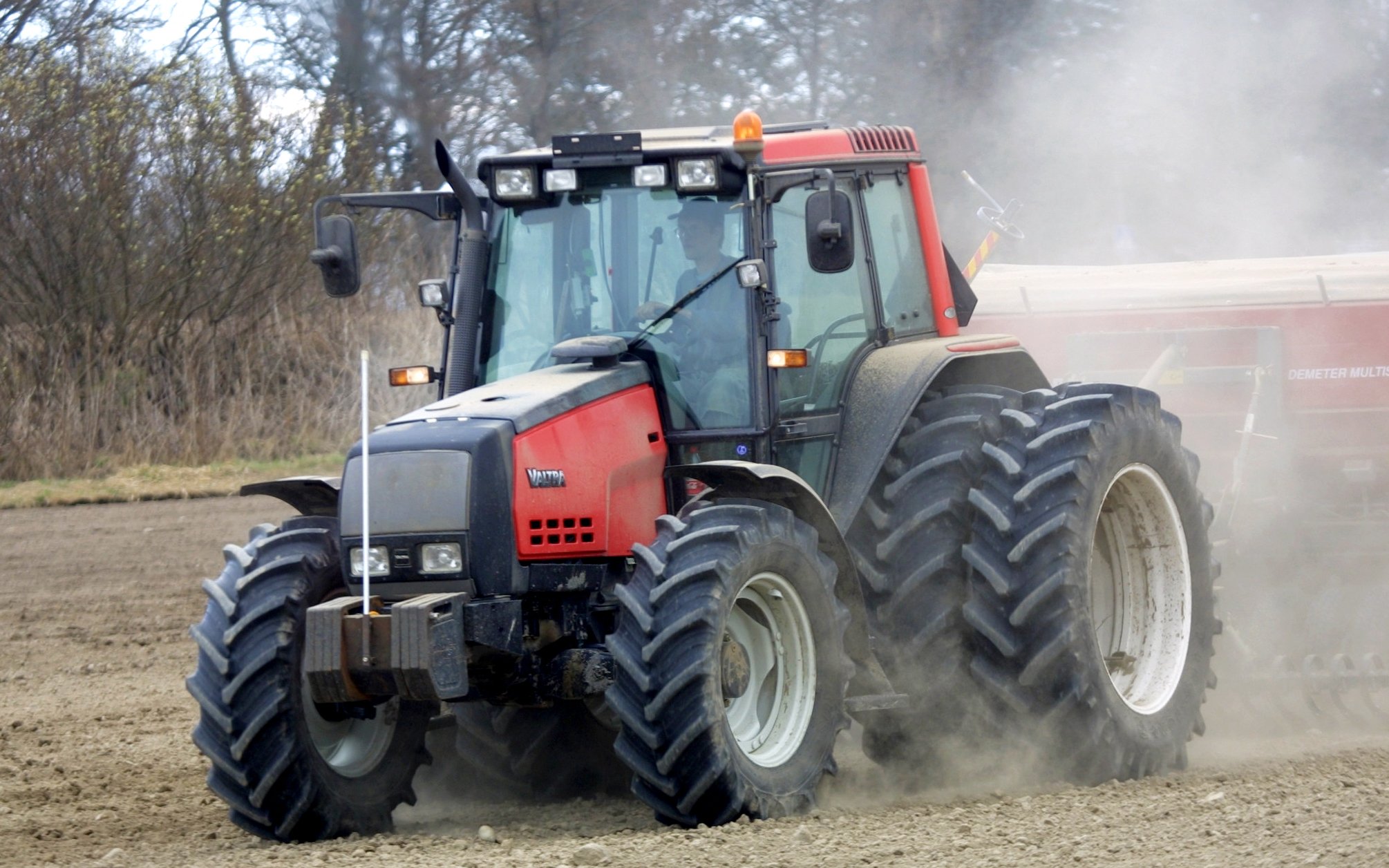 The 120hp Valtra 6850 was built during the brief period of Partek's ownership