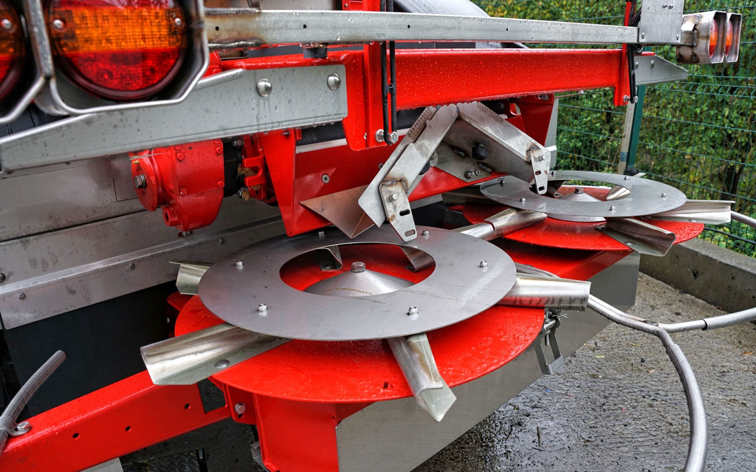 Multivane discs on the Bredal trailed spreaders are said to enhance the accuracy of spreading