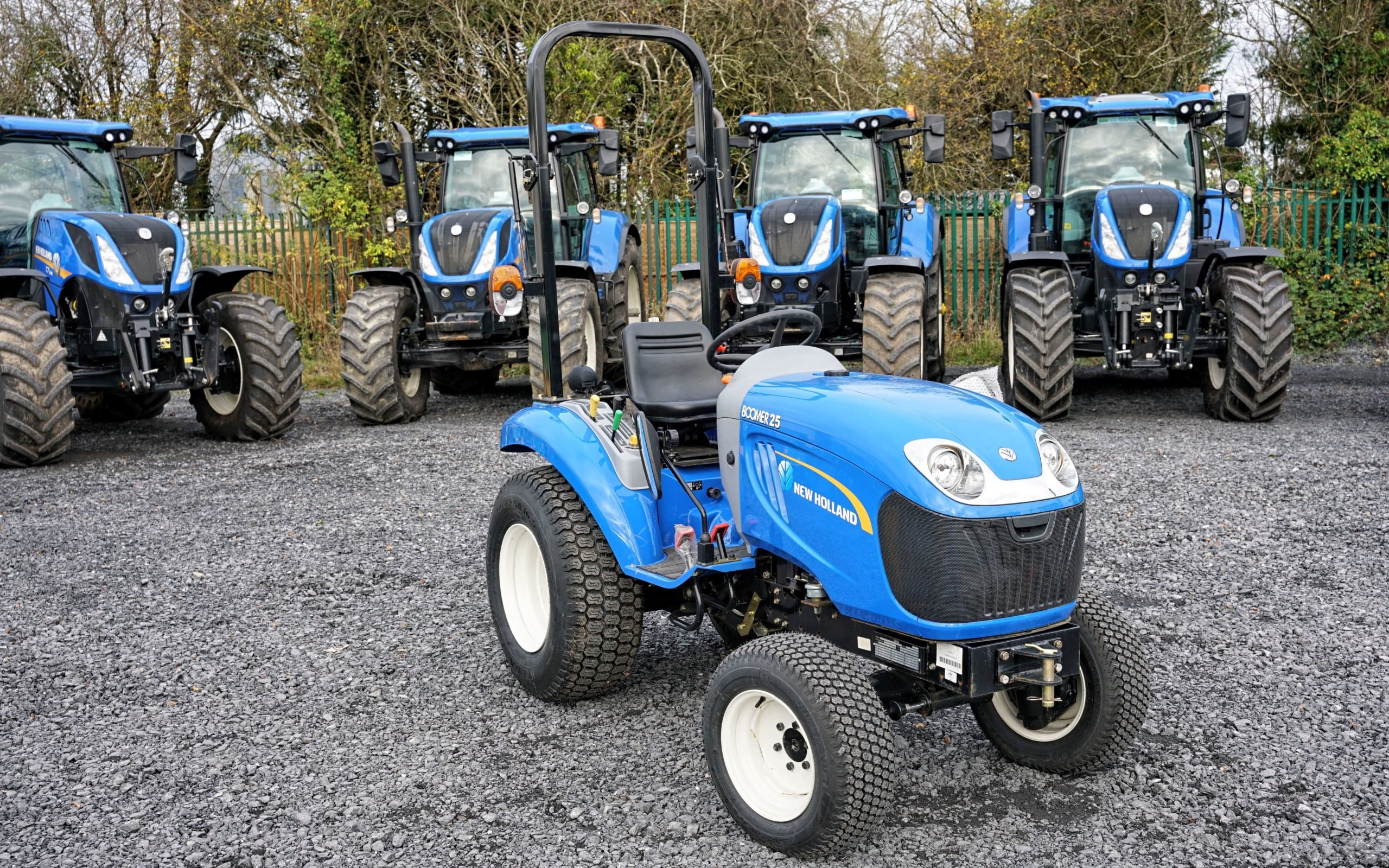 The baby of fleet offers 25hp and 4WD