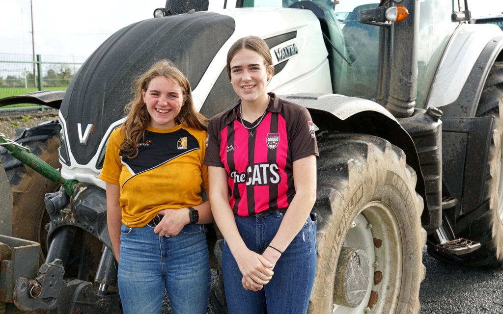 At the Glenmore tractor run in Co. Kilkenny, Jenny O’Conner and Kaley Perkins came along with Jenny’s regular drive, a Valtra T214