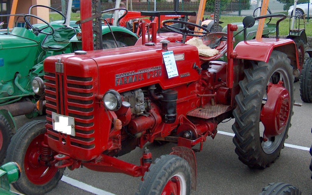 The IH D320 was part of the D-Line produced at Neuss from 1956 onwards. Its 3-cylinder diesel produced 20hp