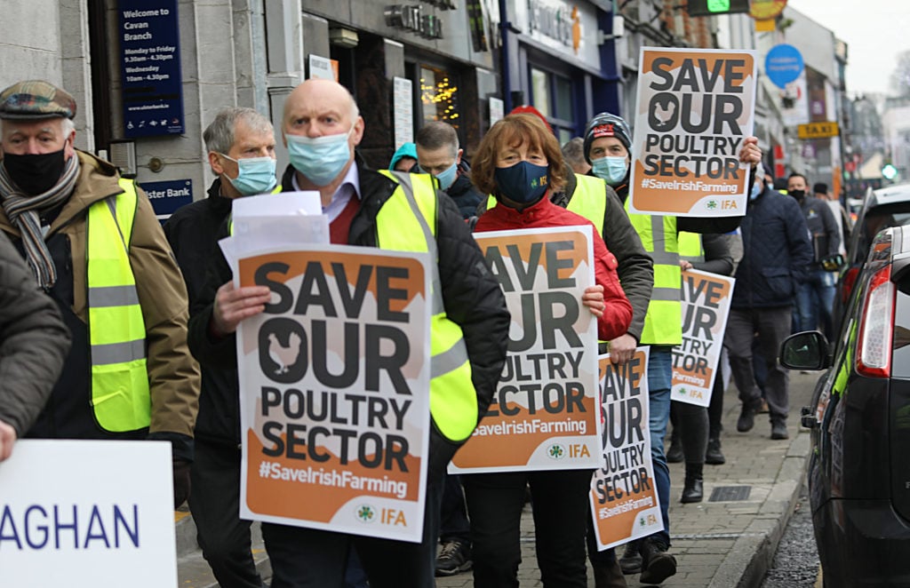Farmers including Cavan IFA president, Elizabeth Ormiston, make their way through Cavan town. Image source: Lorraine Teevan