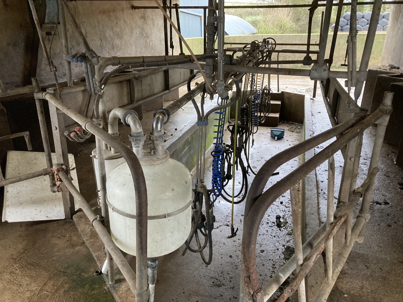The old 6-unit parlour