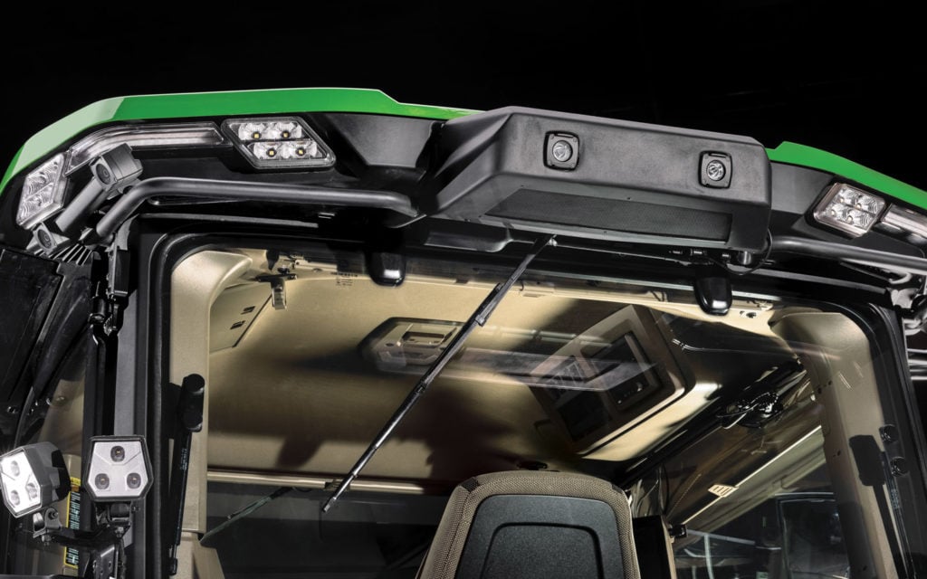 Six cameras mounted around the cab build a picture of the tractor's surroundings