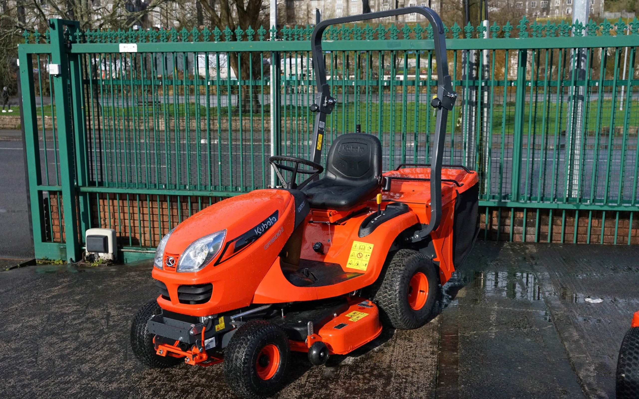 The G series is the bedrock of the Kubota lawncare range. All of its machines come with ROPS as standard