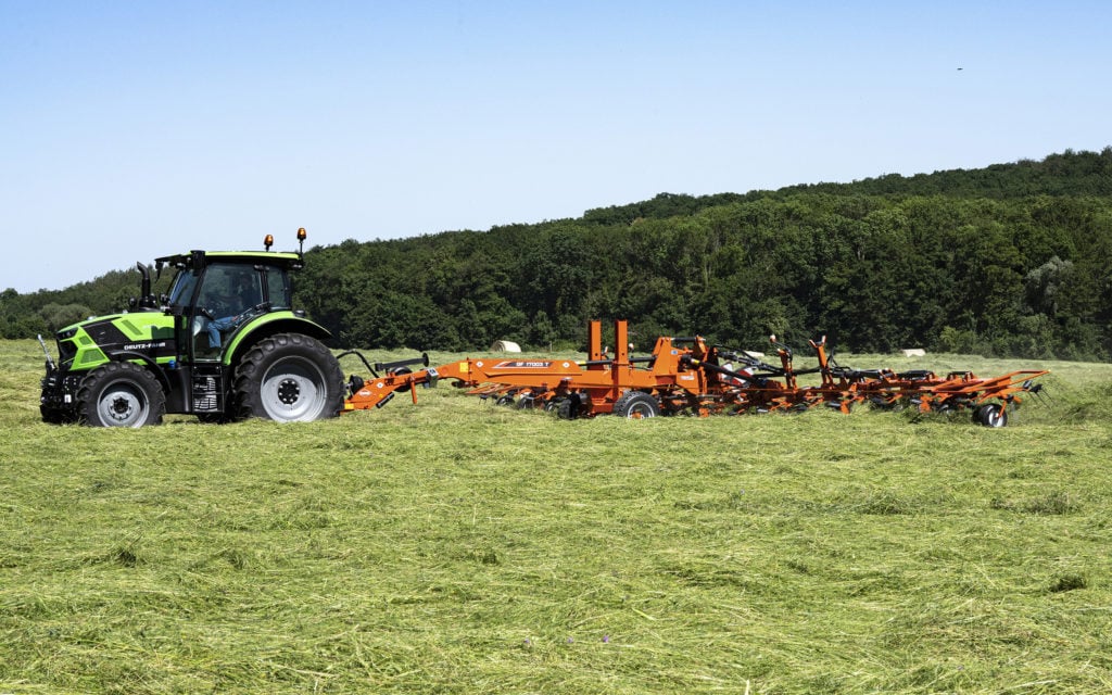The new Kuhn 13m tedder is said to feature improved contour follow characteristics