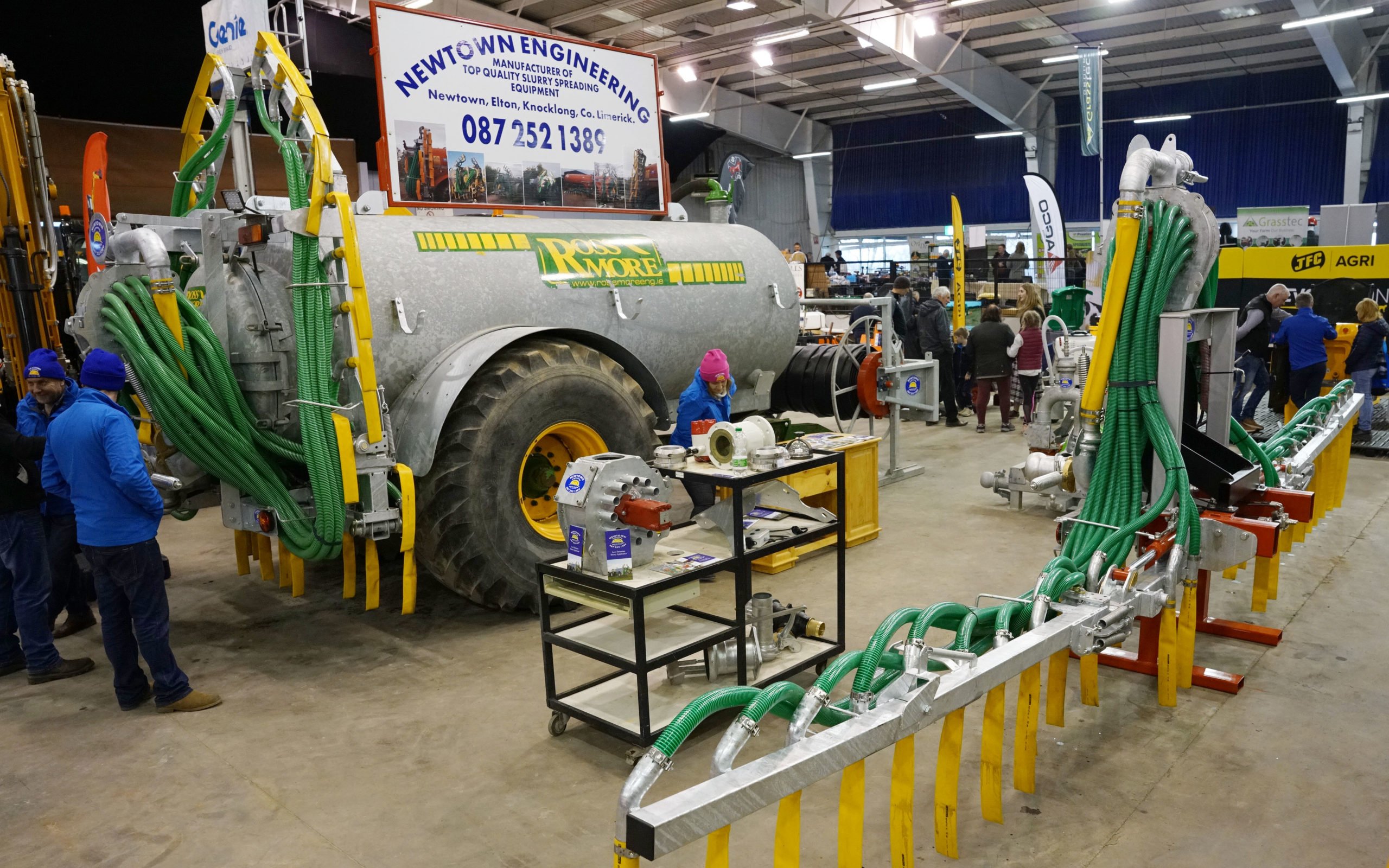 Newtown Engineering has developed a method which allows a slurry boom sit just behind the rear axle of the tanker