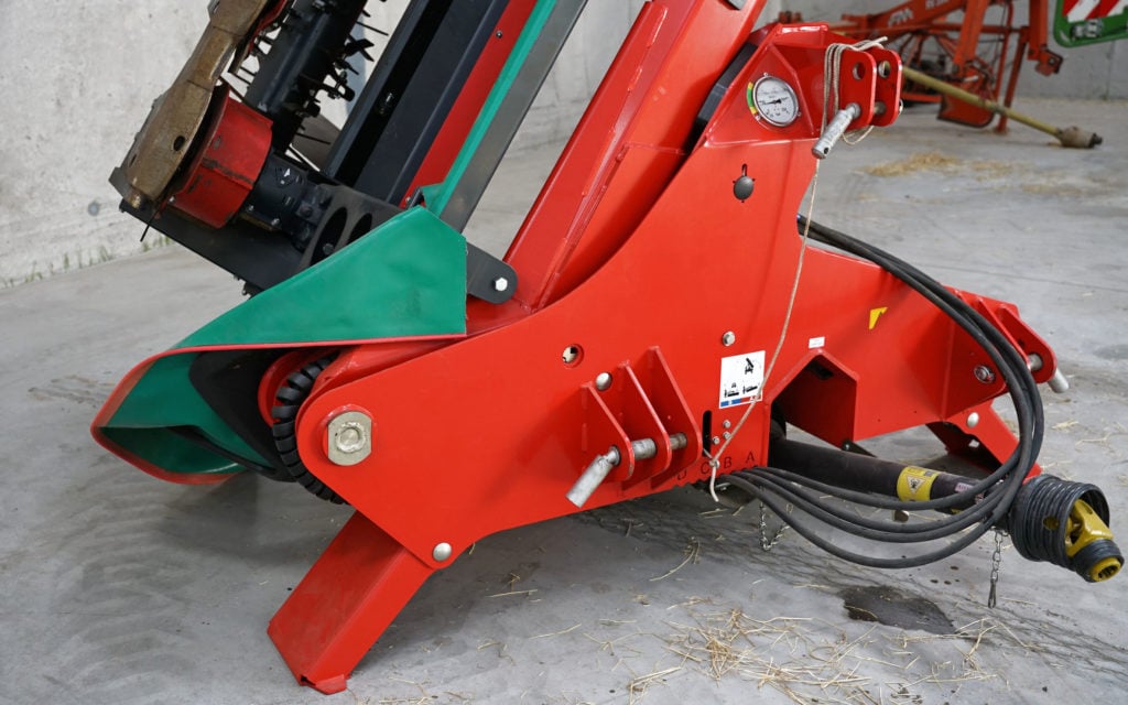 Three folding legs provide stable support when being stored in the upright position