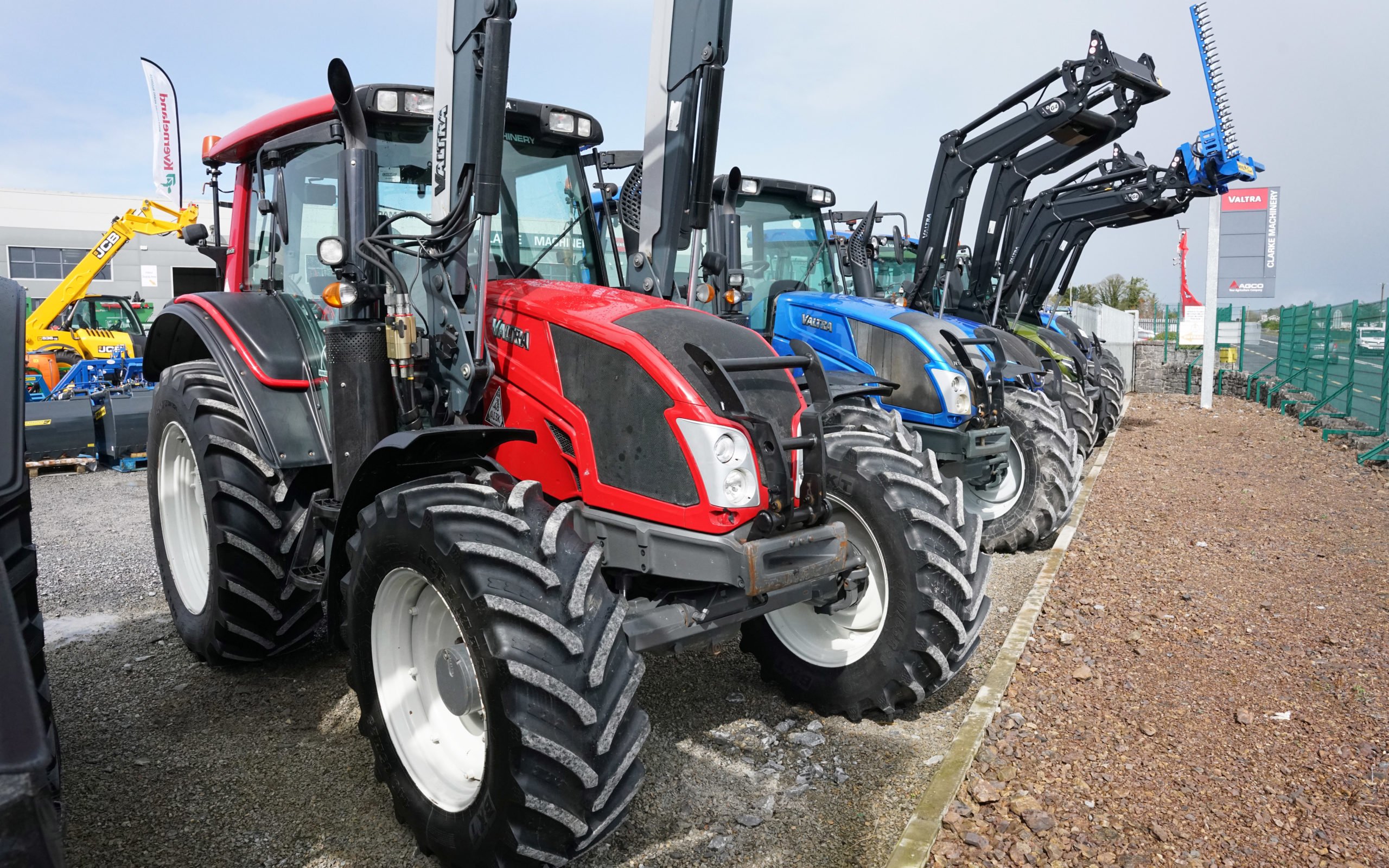 It is not just the latest technology which attracts customers, front end loaders are still very popular