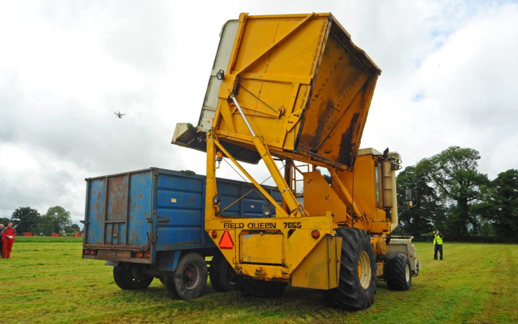 The trick was to keep the container within the width of the chassis as it lifted