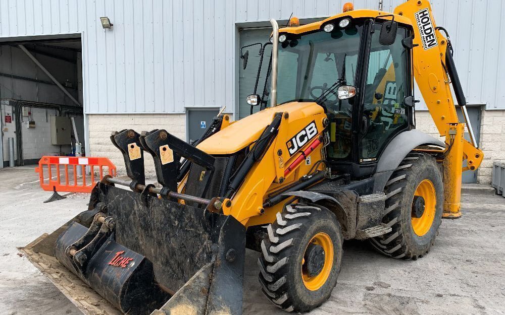 A tool for many tasks around the farm. This JCB 3CX Eco from 2016 has just 369 hours worked