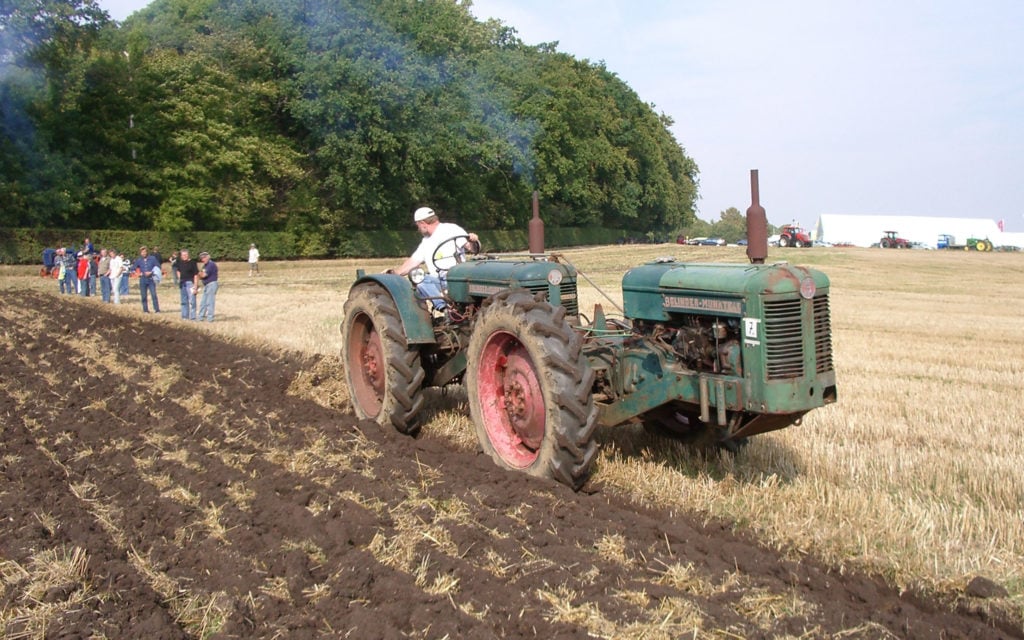 Bolinder experimented with the tandem concept. The prototype was built by a local engineering company on its behalf