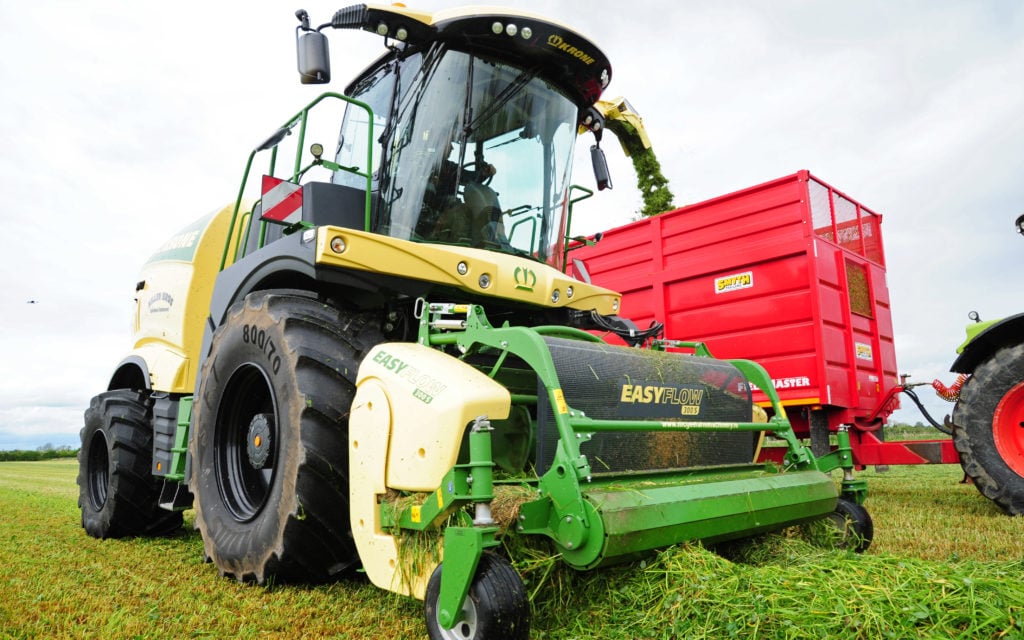 With over 1150hp on tap, the Big X was little more than nibbling at the swath