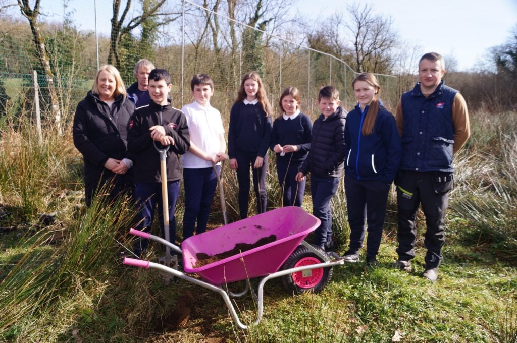 Students from Edenmore National School with Emmet O’Connor from ABP Clones