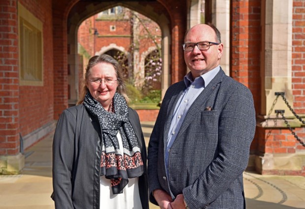 Dr. Elizabeth Magowan and Prof. Nigel Scollan, director of IGFS at Queen's University Belfast