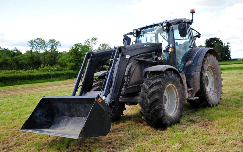 A 175hp tractor,  yet still a manageable size