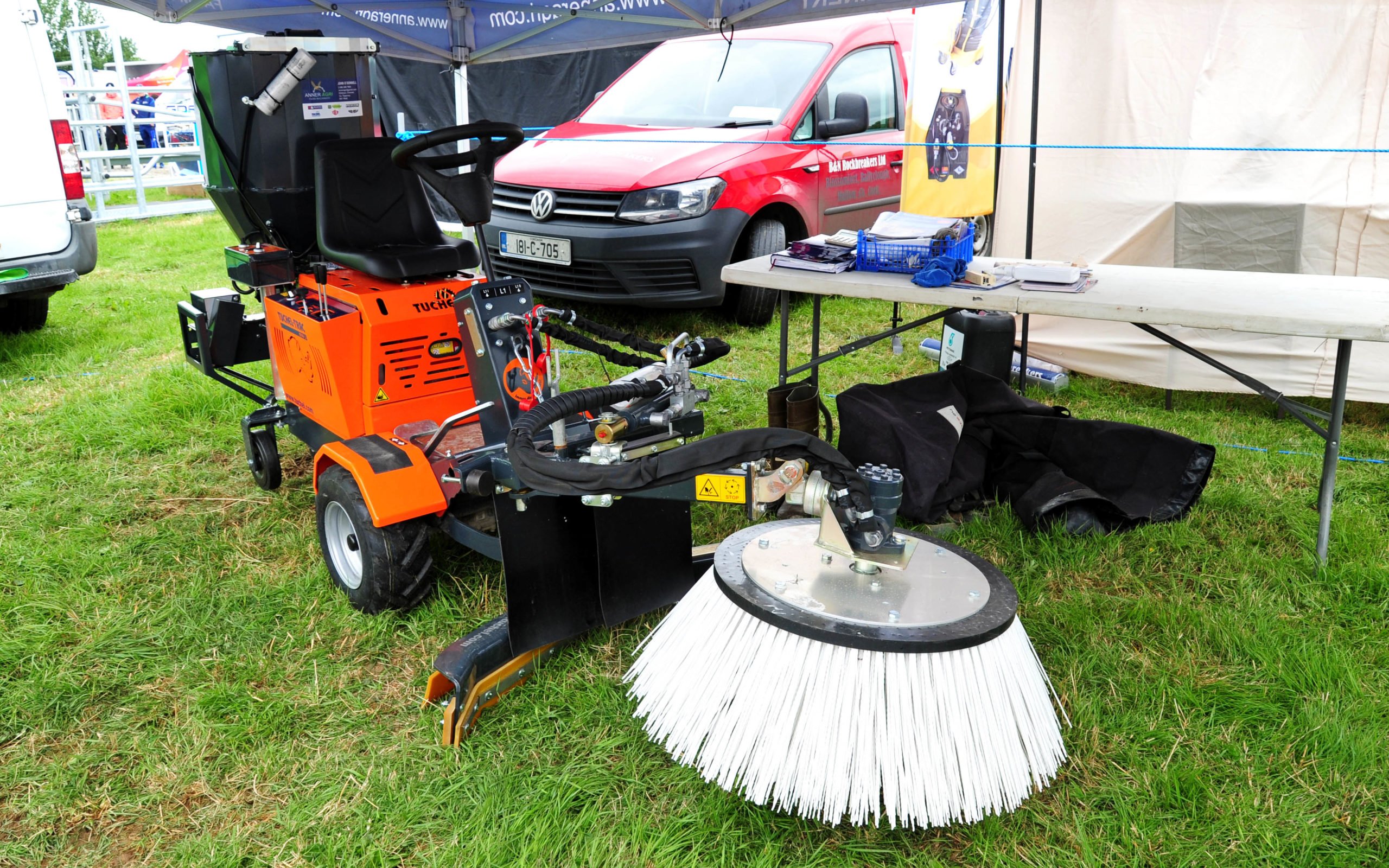 Demand far outweighs supply for the German-built Tuchel Mini 3 cubicle cleaner with belt driven lime dispenser