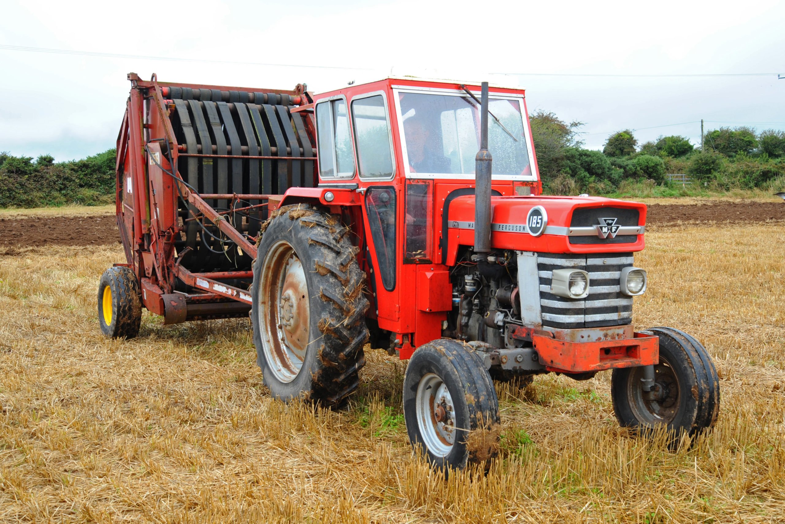 Belt balers are nothing new, the Massey Ferguson 550 was a popular choice in the eighties