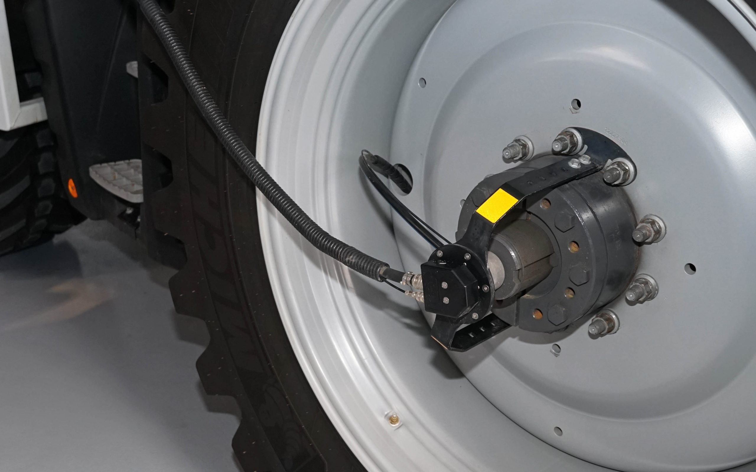 The central tyre inflation was not just a gimmick, it was regularly used by Kuffer in the rally