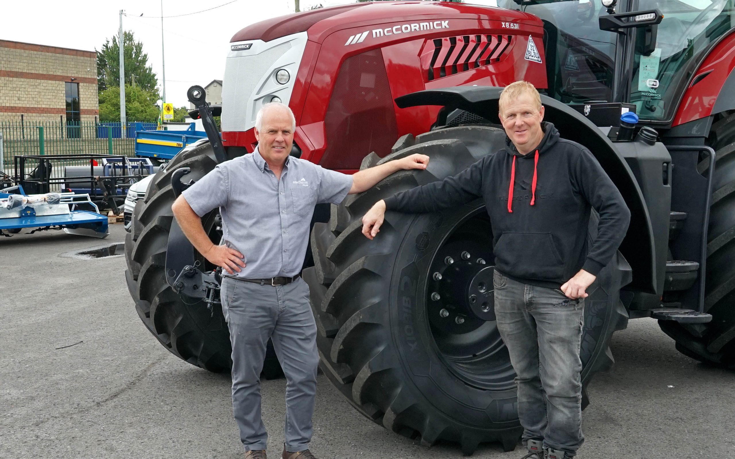 Kevin Phelan (left) and Derek Maher in front of the imposing 301hp X8 6.331