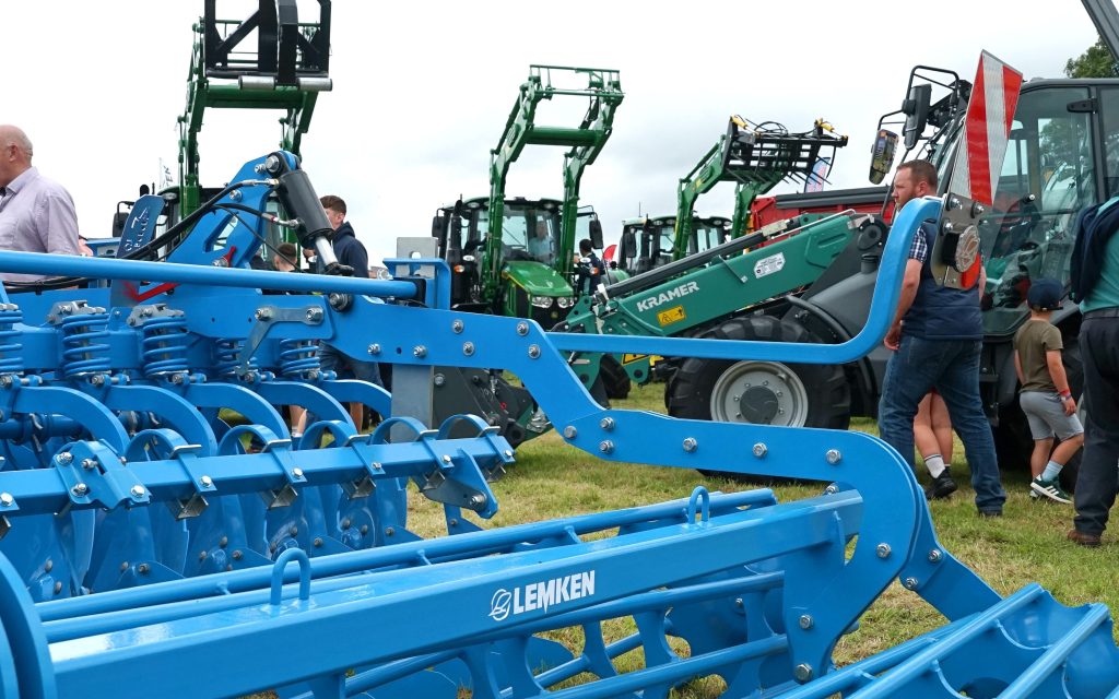 All in the trade tell of staffing issues: Lemken went so far as to build a separate facility away from its main factory to be able to attract and retain the right people