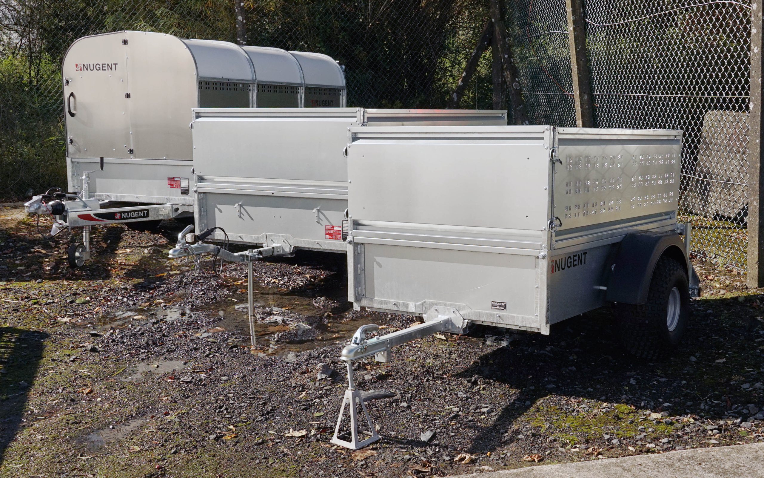 Small lightweight trailers with a maximum weight of 750kg are popular with households
