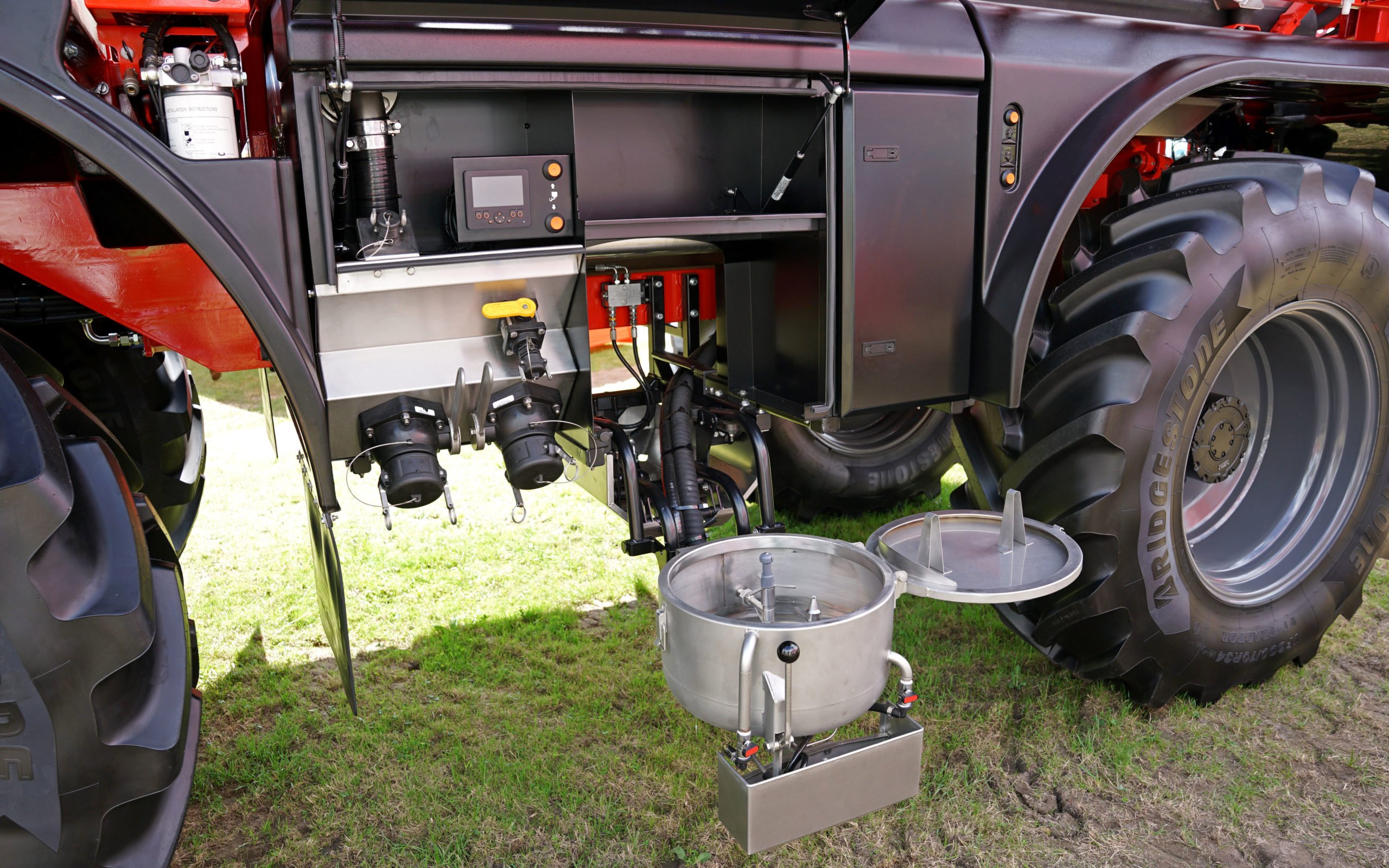 The side mounted filling station folds away hydraulically