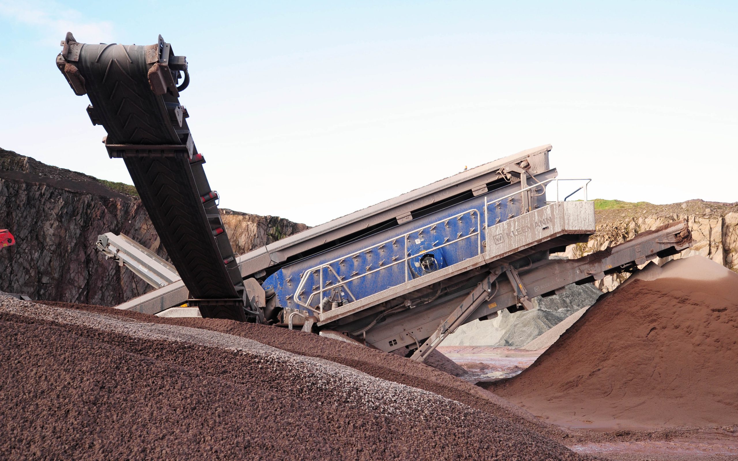 Hardox plate is used in many industries wherever resistance to wear is required