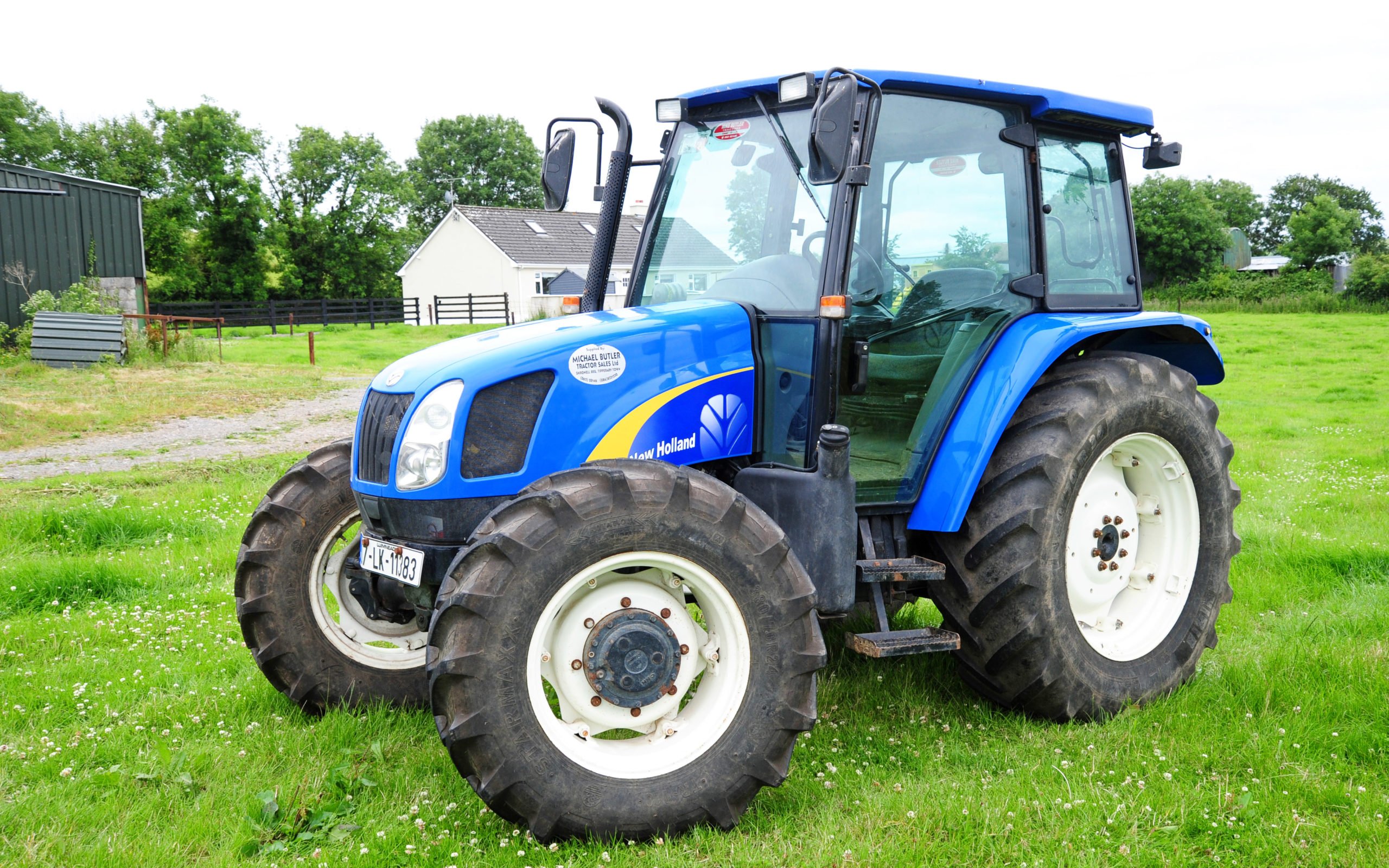 The New Holland TL100 was designed with stock farmers in mind