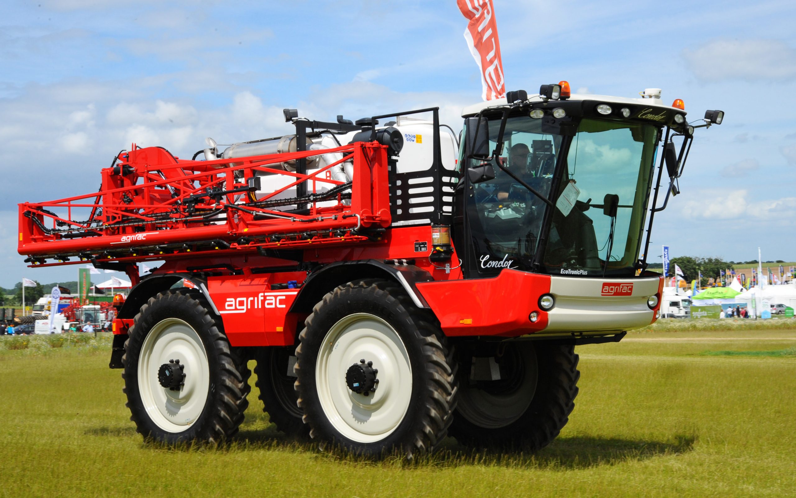 The system is said to be suitable for nearly all self-propelled and trailed sprayers
