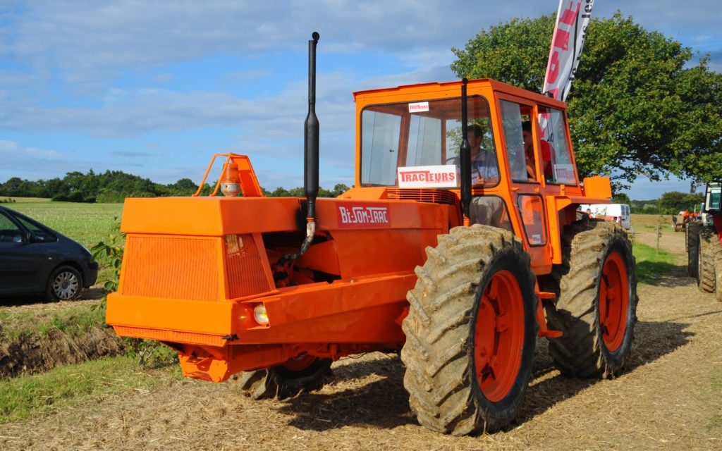 Although distinctively Fiat-like in appearance, the Bi Som Trac was created by a Someca dealer in northern France
