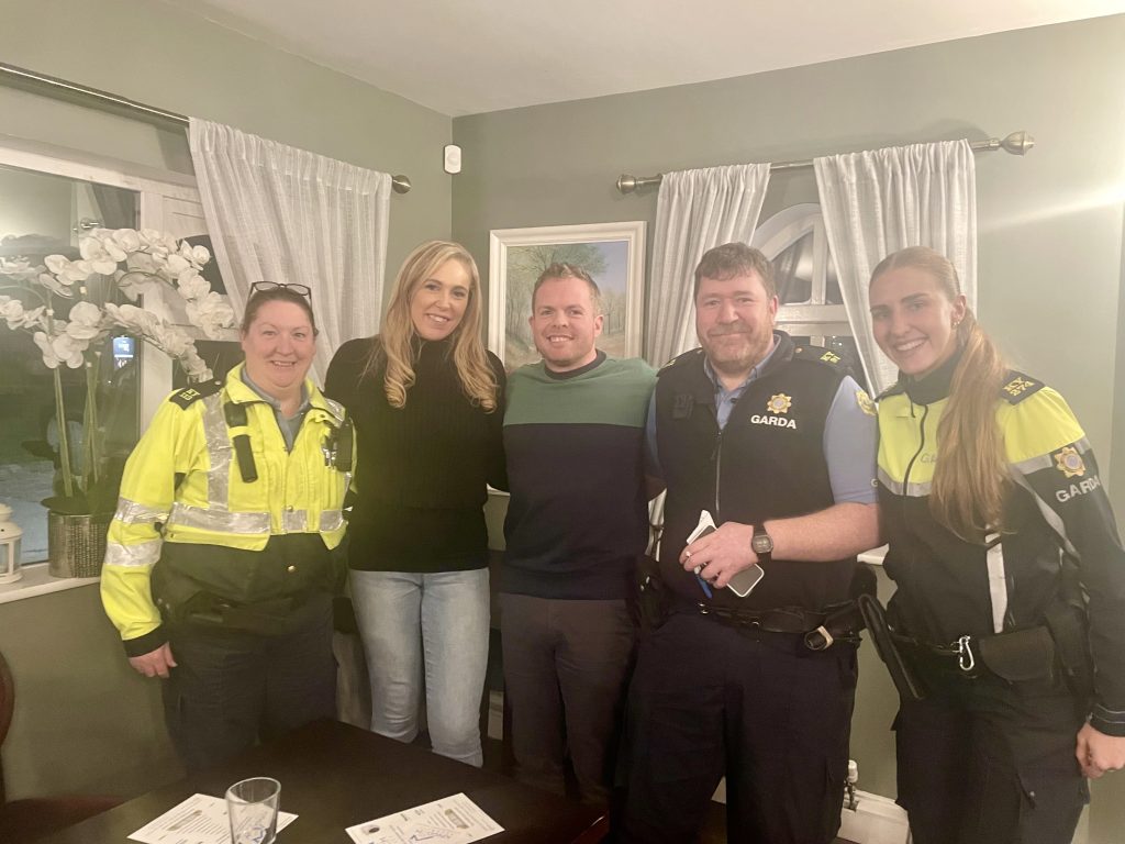 (L-R) Garda Cathy Murphy, Garda Gillian O'Donoghue, Padraig O'Sullivan chair of Glenflesk Community Alert, Garda Declan Leader and Garda Leanne Haussmann