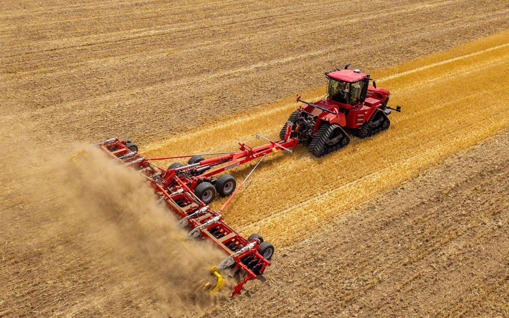 With a working width of 12.5m, the largest Terradisc so far can be used with tractors of up to 720hp