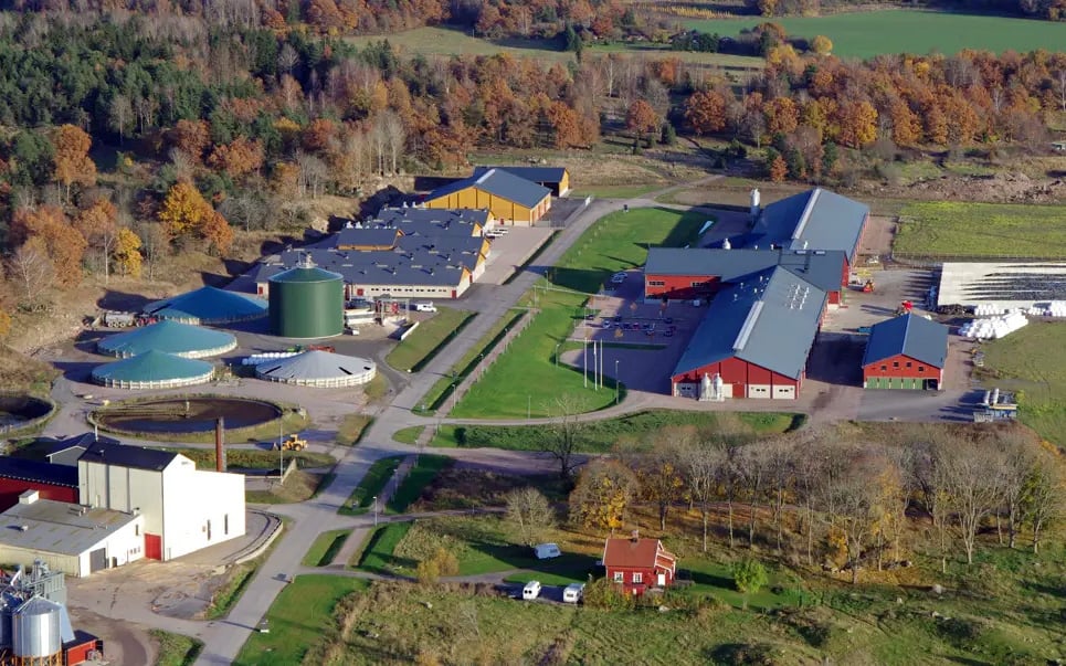 Spanberg chose Overum rather than the position of works foreman at the Ultuna Agricultural institute, which is now the Swedish University of Agricultural Science