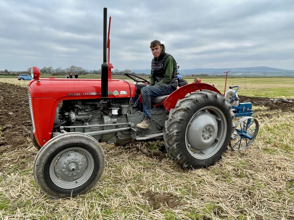 Ryan Wharton, Fossa in the Macra class